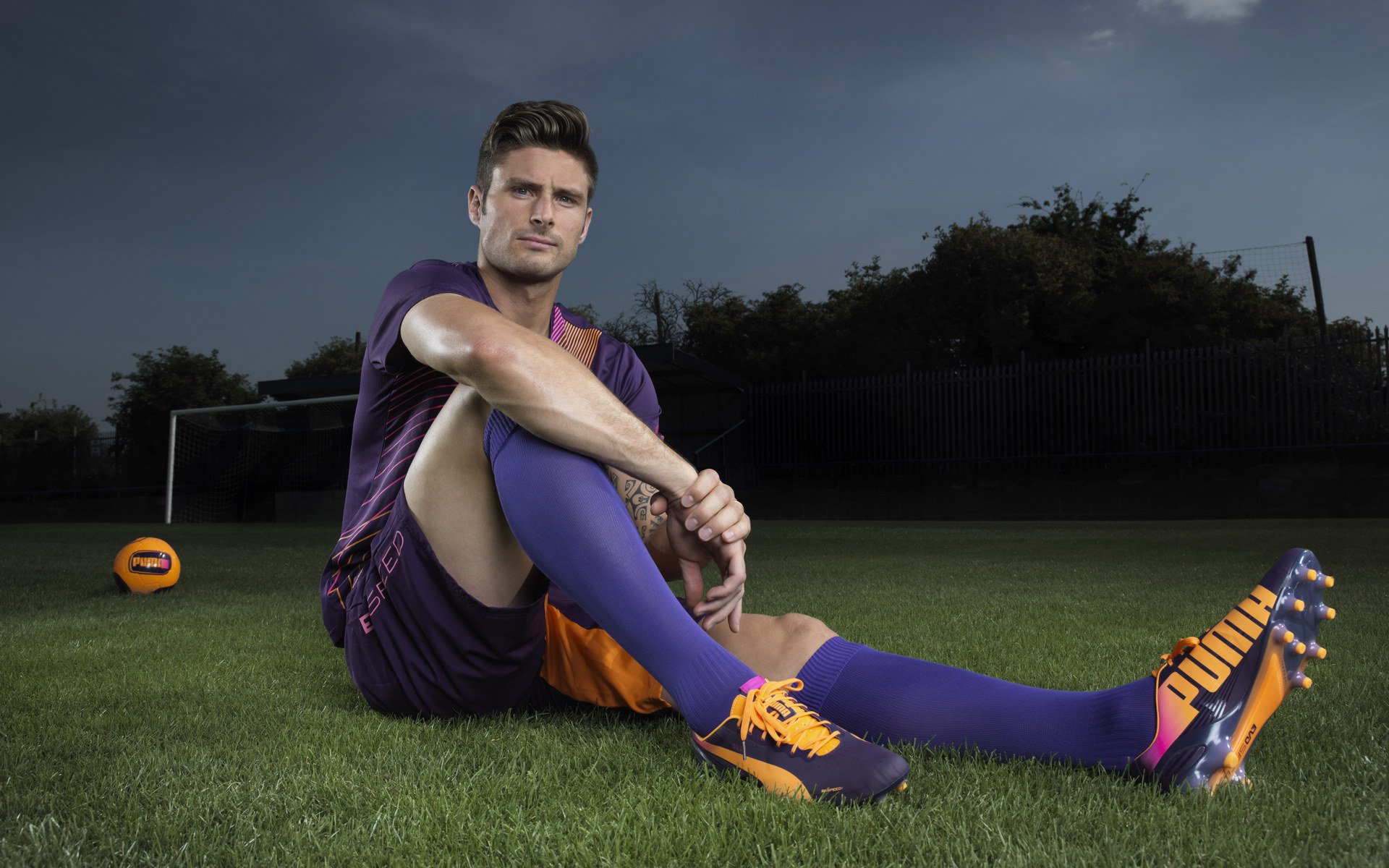 18岁票王亚马尔与涅槃王者登贝莱领衔!FIFPRO年度最佳11人揭晓